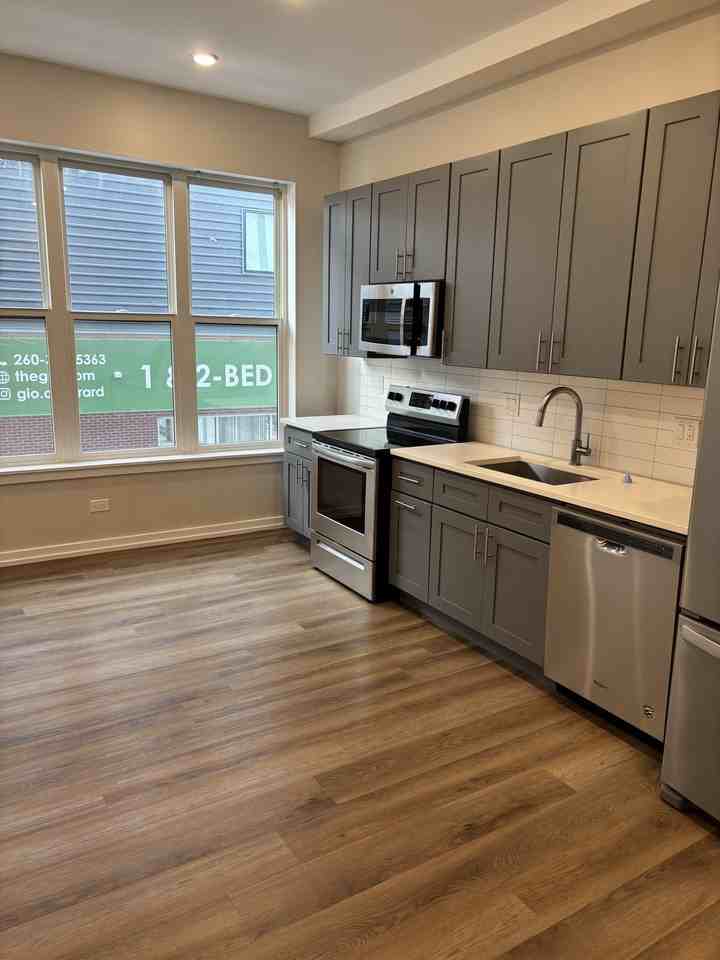 2616 West Girard AvenueUnit 201 #201 - Photo 2 of 8