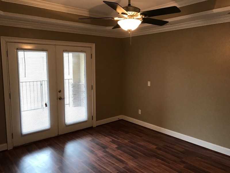 2316 Speedway Blvd - Photo 5 of 44