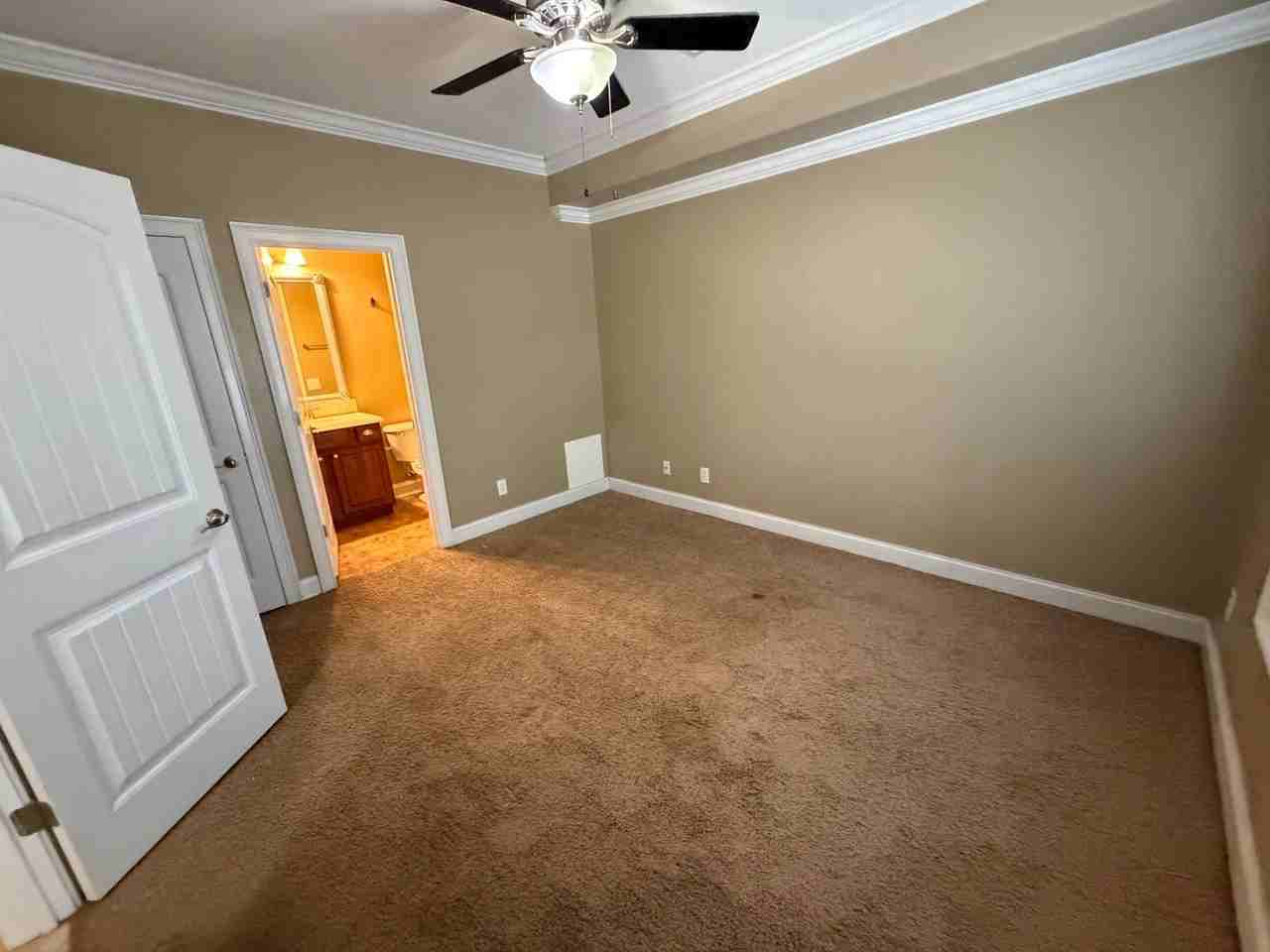 2316 Speedway Blvd - Photo 5 of 36