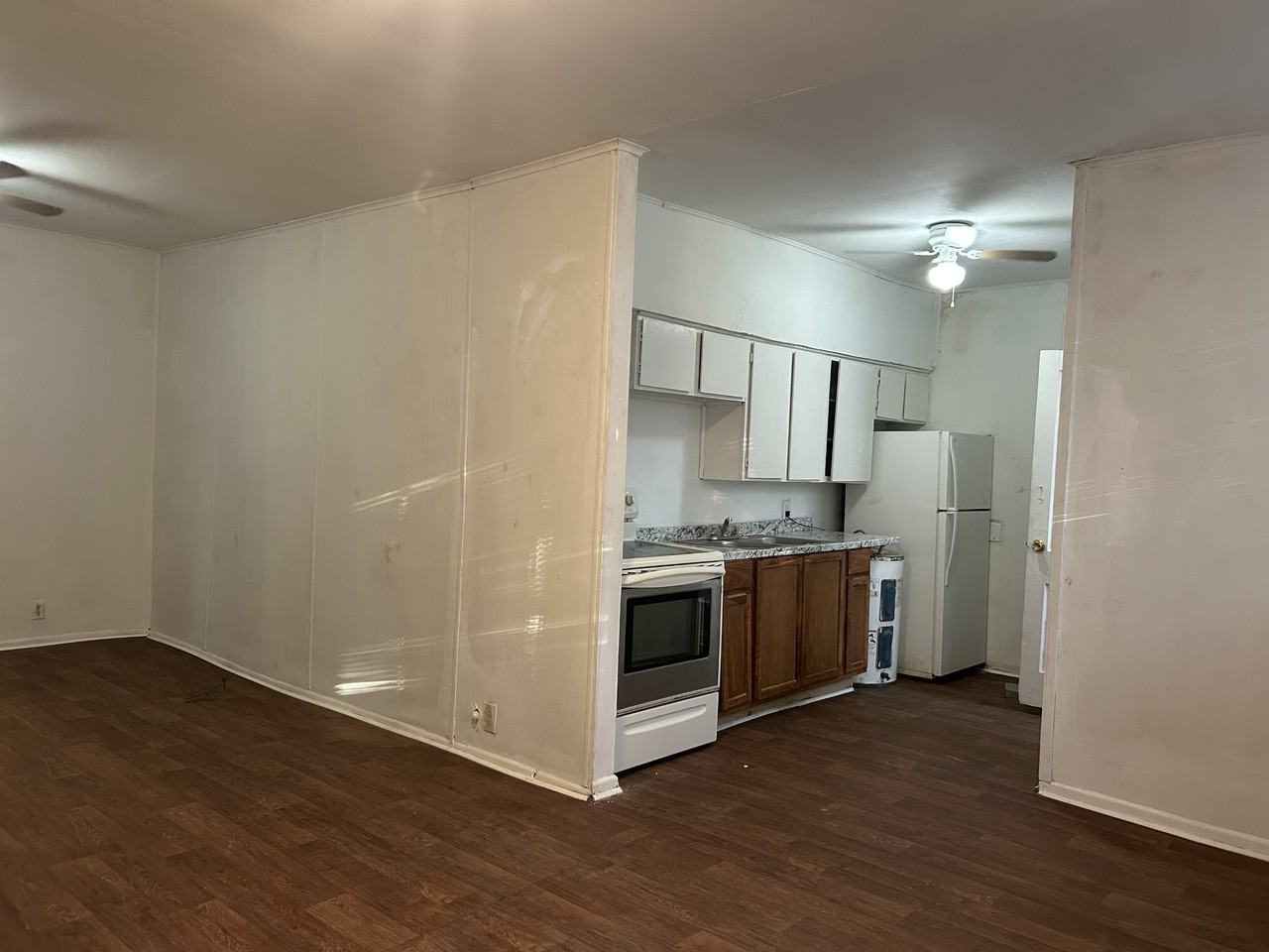 1303 Bell St #1 - Photo 3 of 16