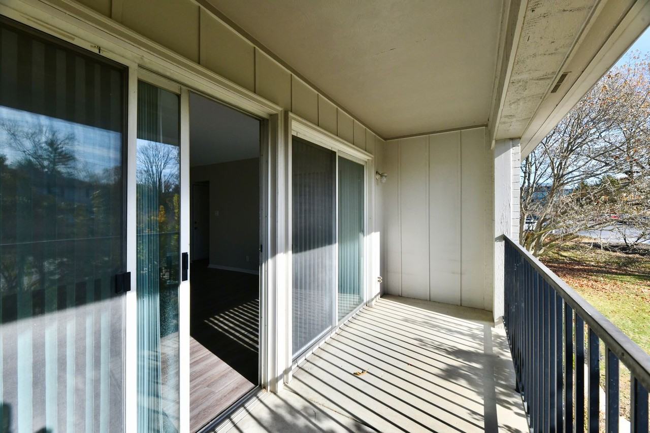 Park Lane Apartments - Photo 5 of 50