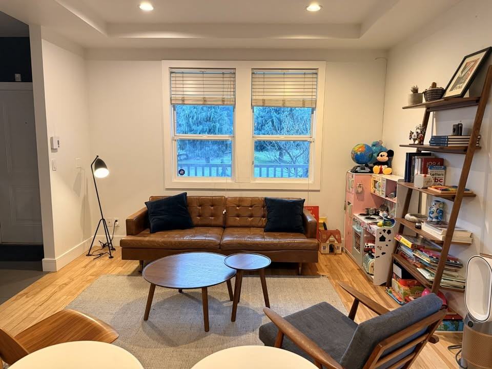 882 Gore Ave - Photo 5 of 38