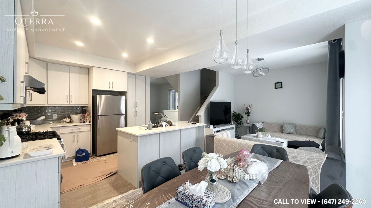 858 West Village Sq - Photo 5 of 23