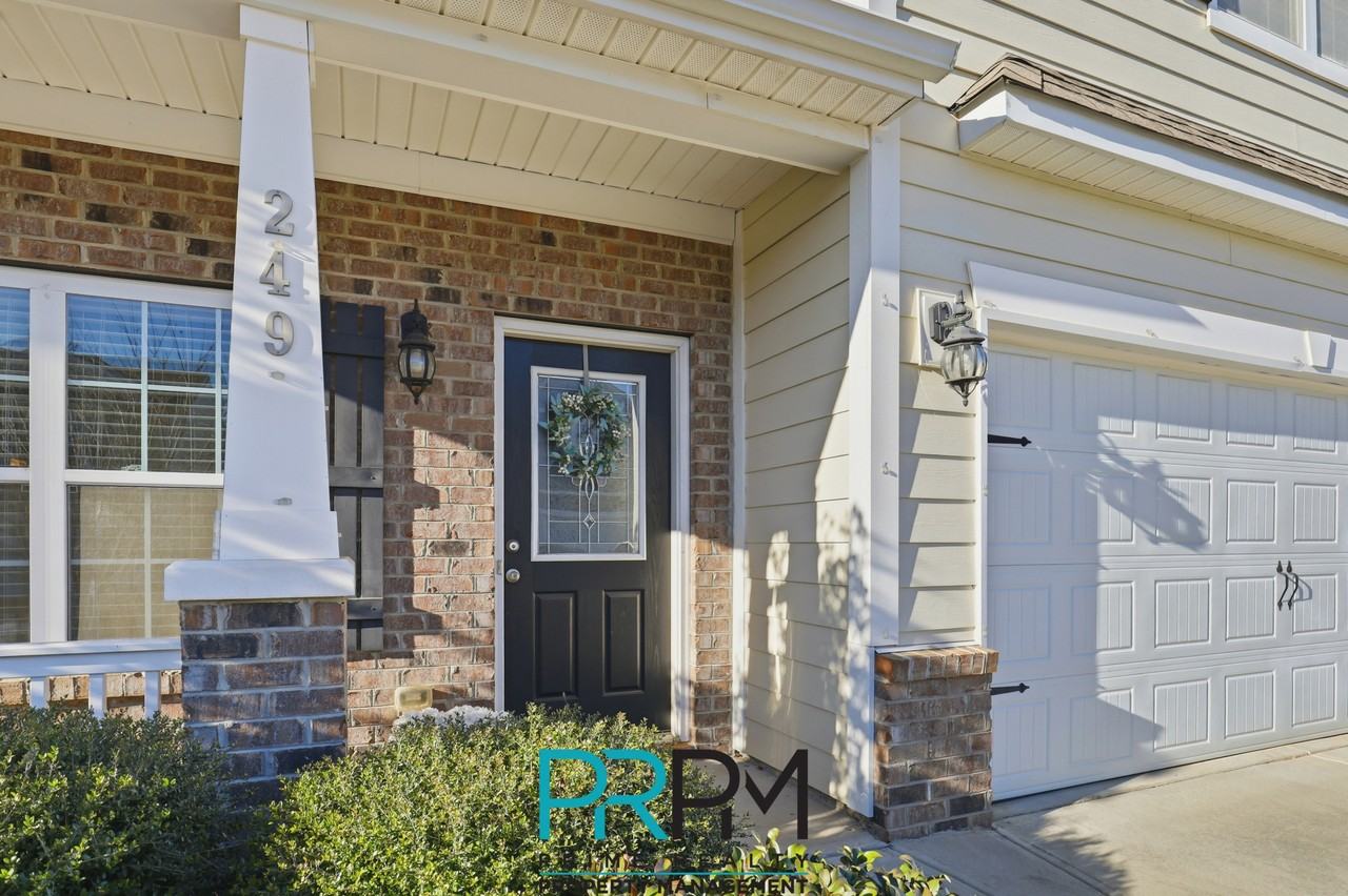 249 Elmhaven Dr #1 - Photo 2 of 29