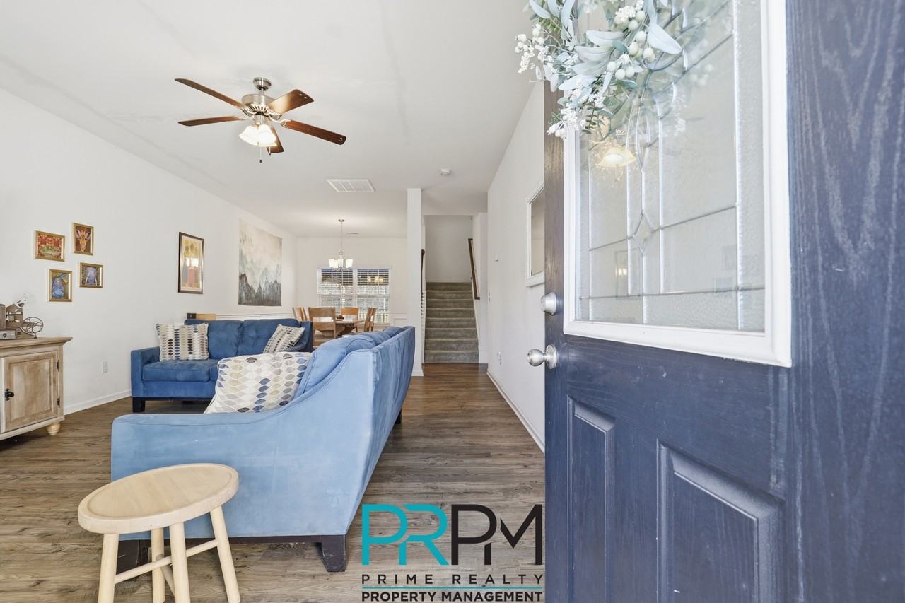 249 Elmhaven Dr #1 - Photo 3 of 29