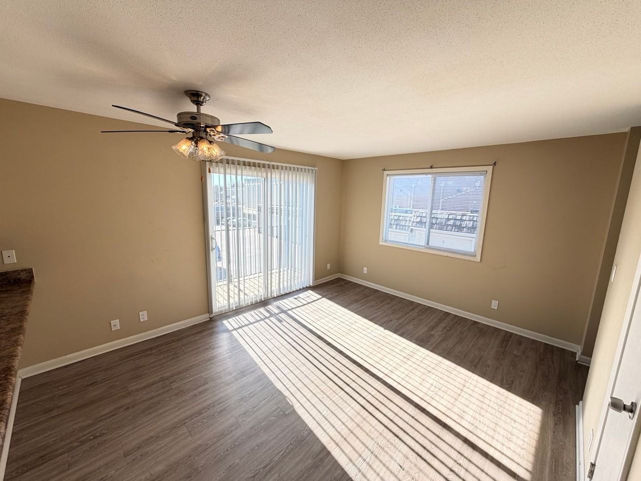 Superior Place Apartments - Photo 4 of 50