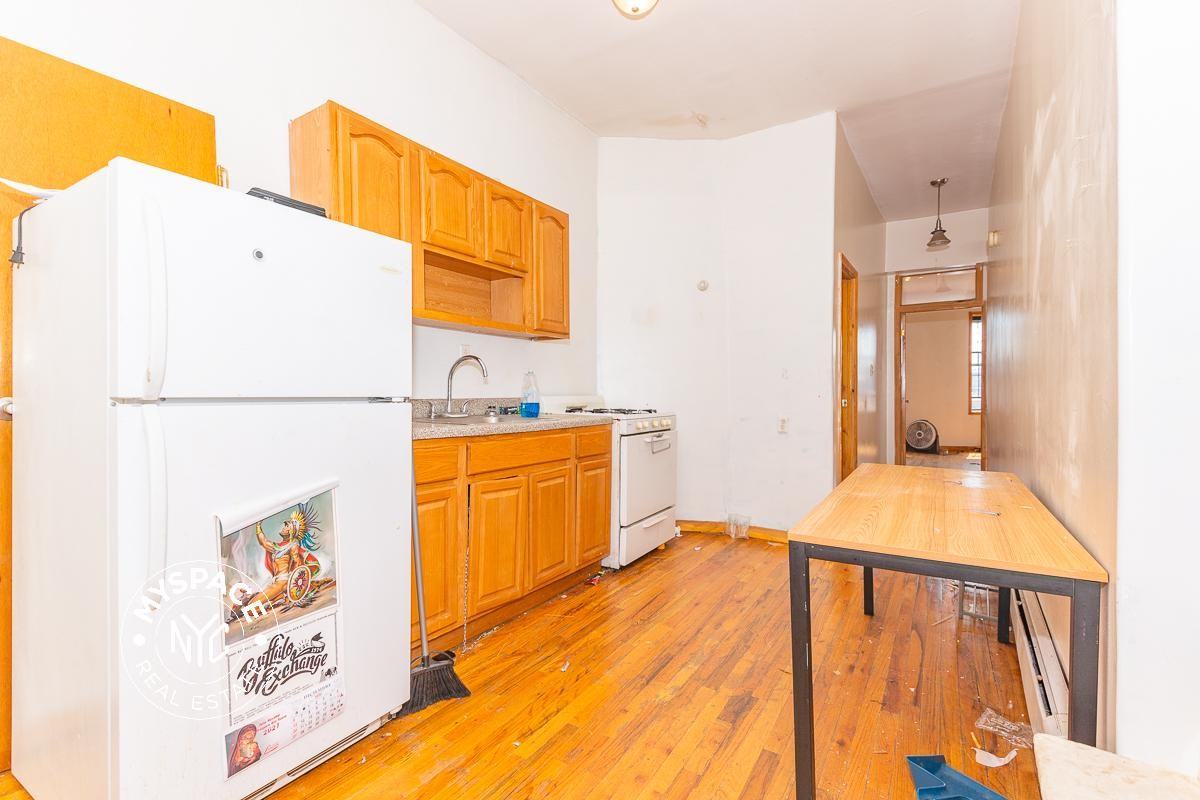 659 Bushwick Ave #3L - Photo 2 of 9