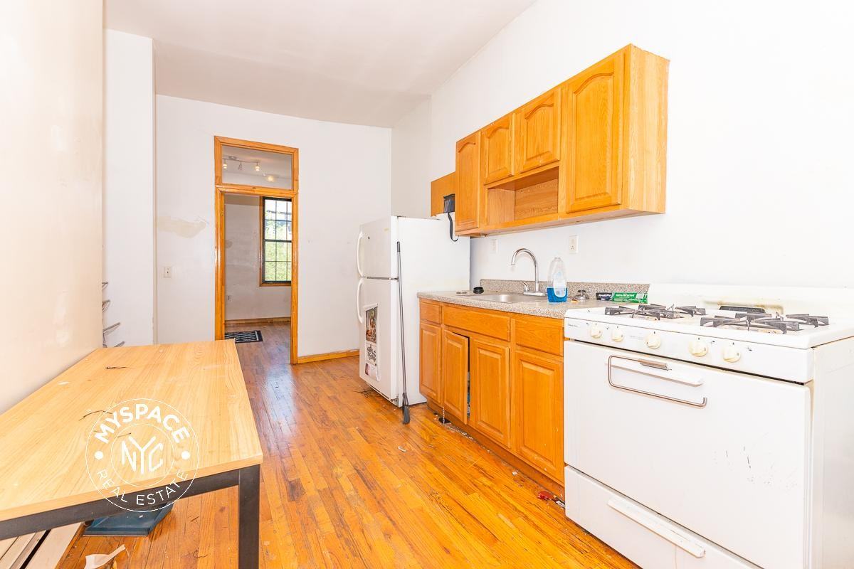 659 Bushwick Ave #3L - Photo 3 of 9