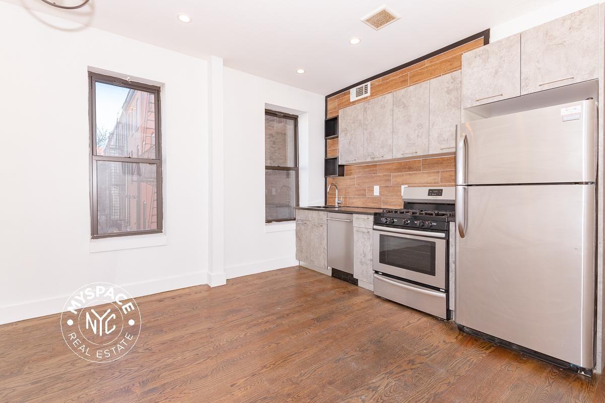 1061 Bergen St #5 - Photo 2 of 12