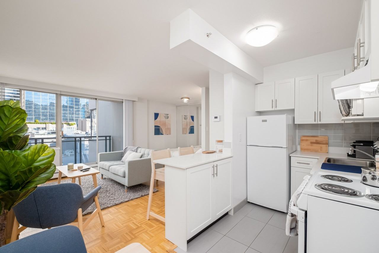 1033 Haro St - Photo 3 of 7