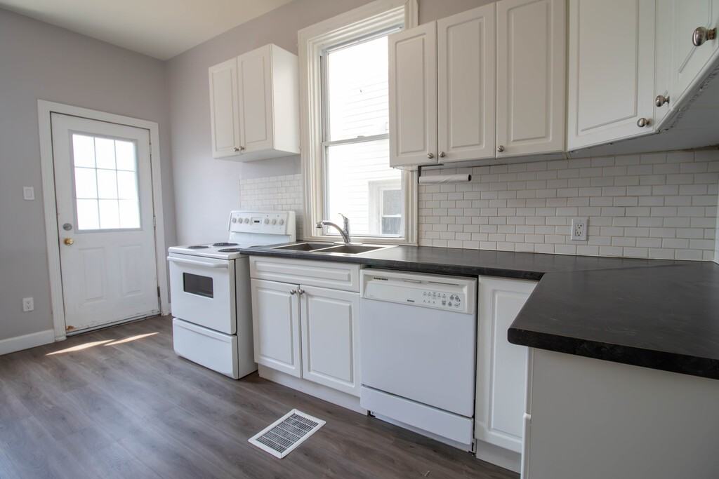 75 Cathcart St - Photo 5 of 40