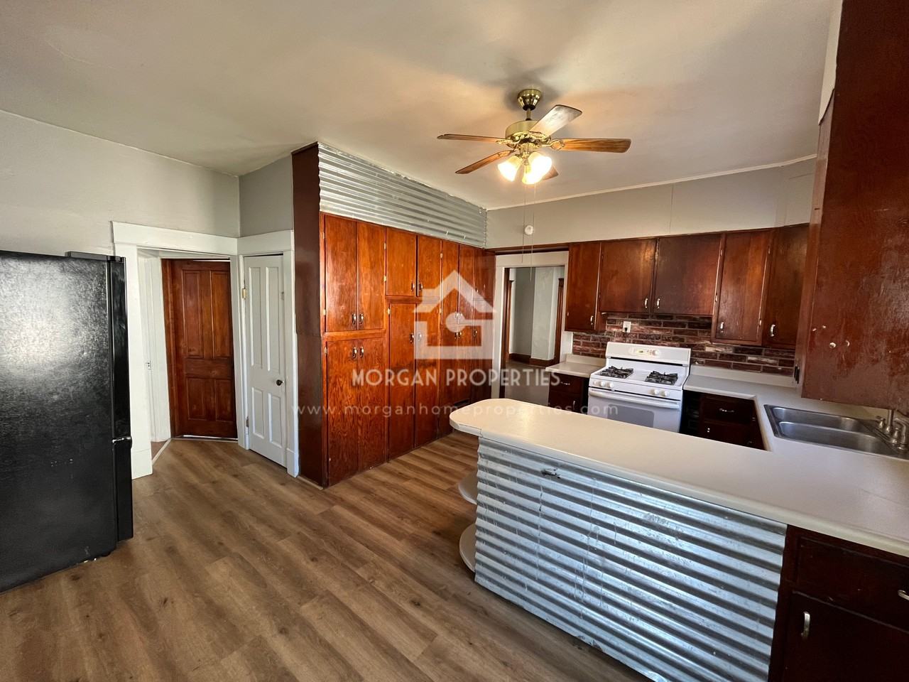 138 S 7th St #1 - Photo 4 of 9