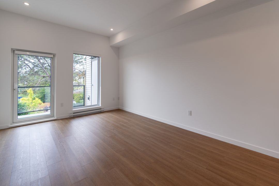 Norma - Photo 7 of 50