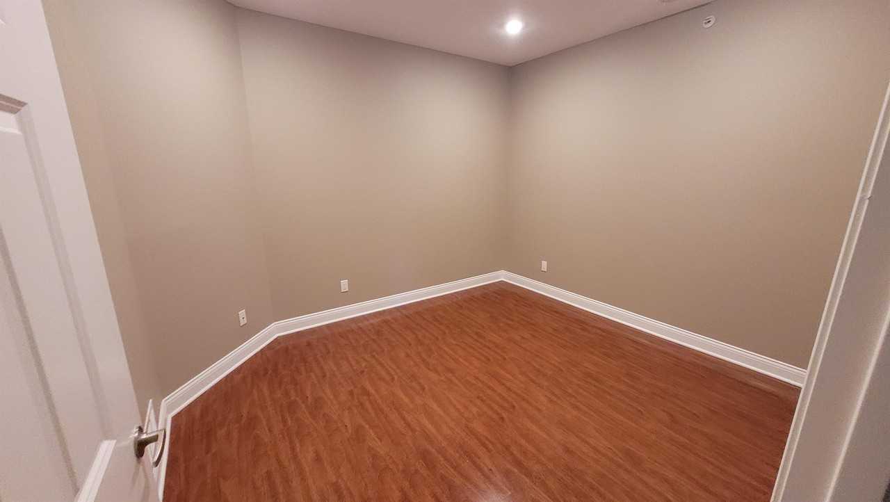 7462 Lions Gate Pkwy #7462 - Photo 5 of 9