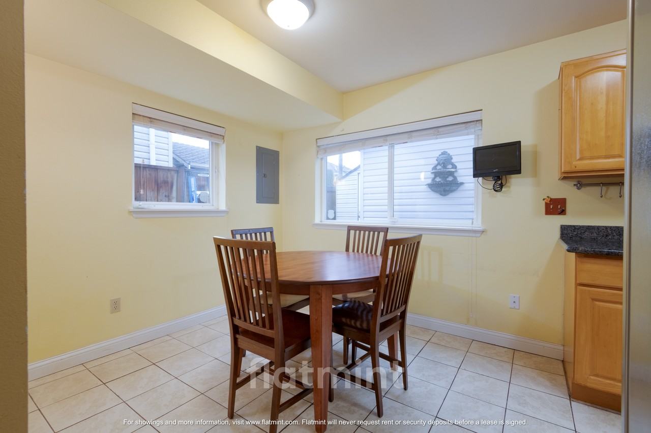 1728 26th Ave S #1 - Photo 3 of 25