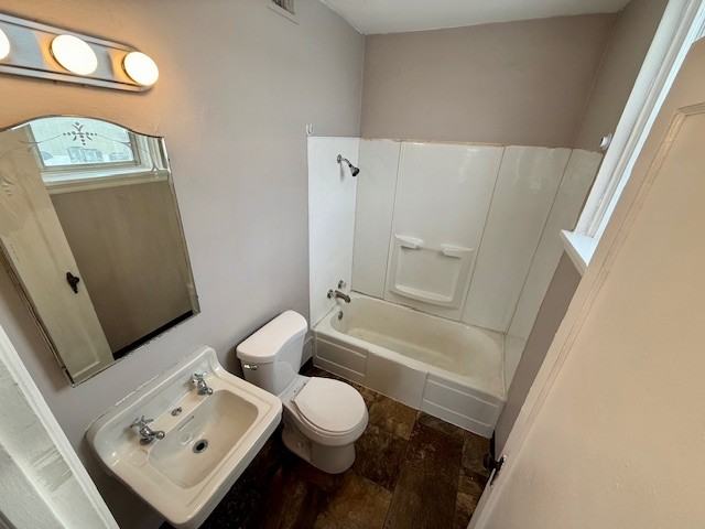 E Lincoln Ave #3 - Photo 6 of 10