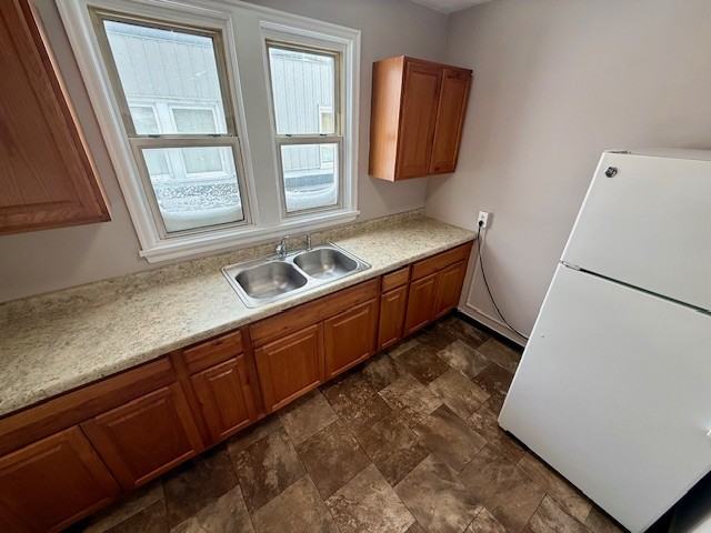 E Lincoln Ave #3 - Photo 7 of 10