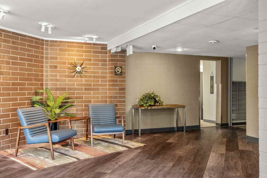 9500 Rainier Ave S #102 - Photo 7 of 33