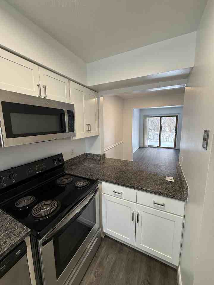 2162 Regency Dr #2162 - Photo 2 of 19