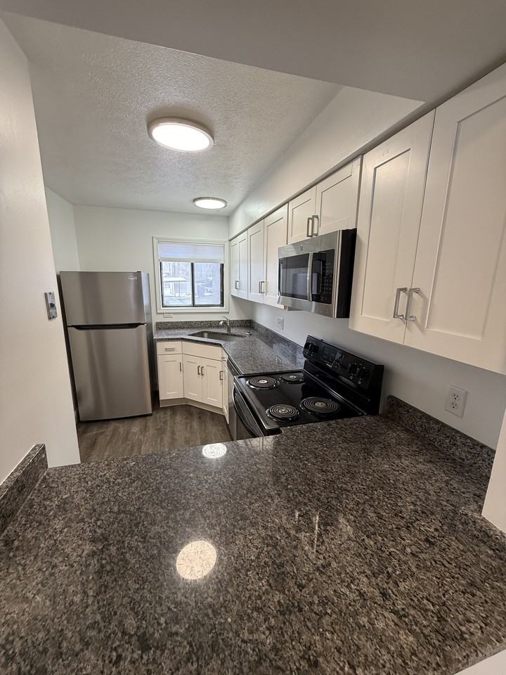 2162 Regency Dr #2162 - Photo 3 of 19