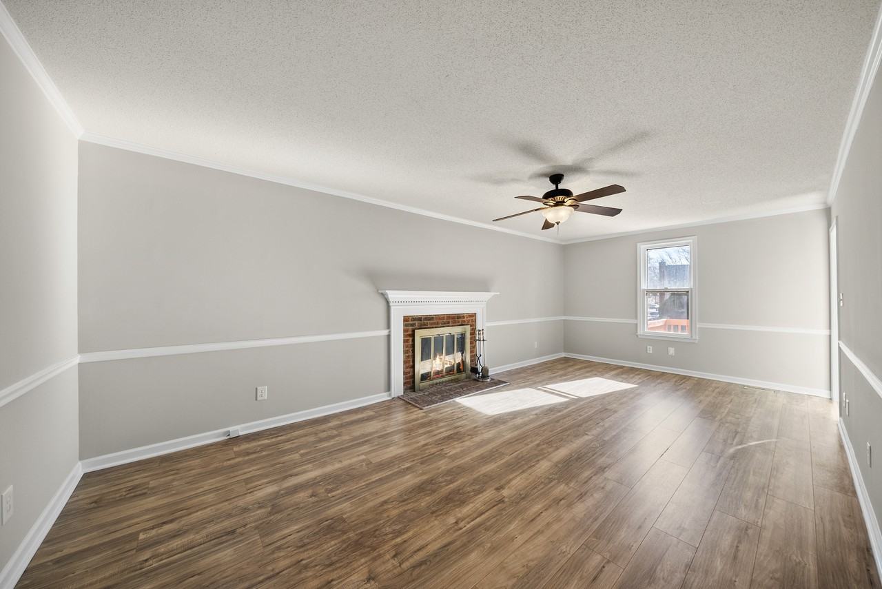 7404 N Thorncliff Pl #1 - Photo 4 of 50