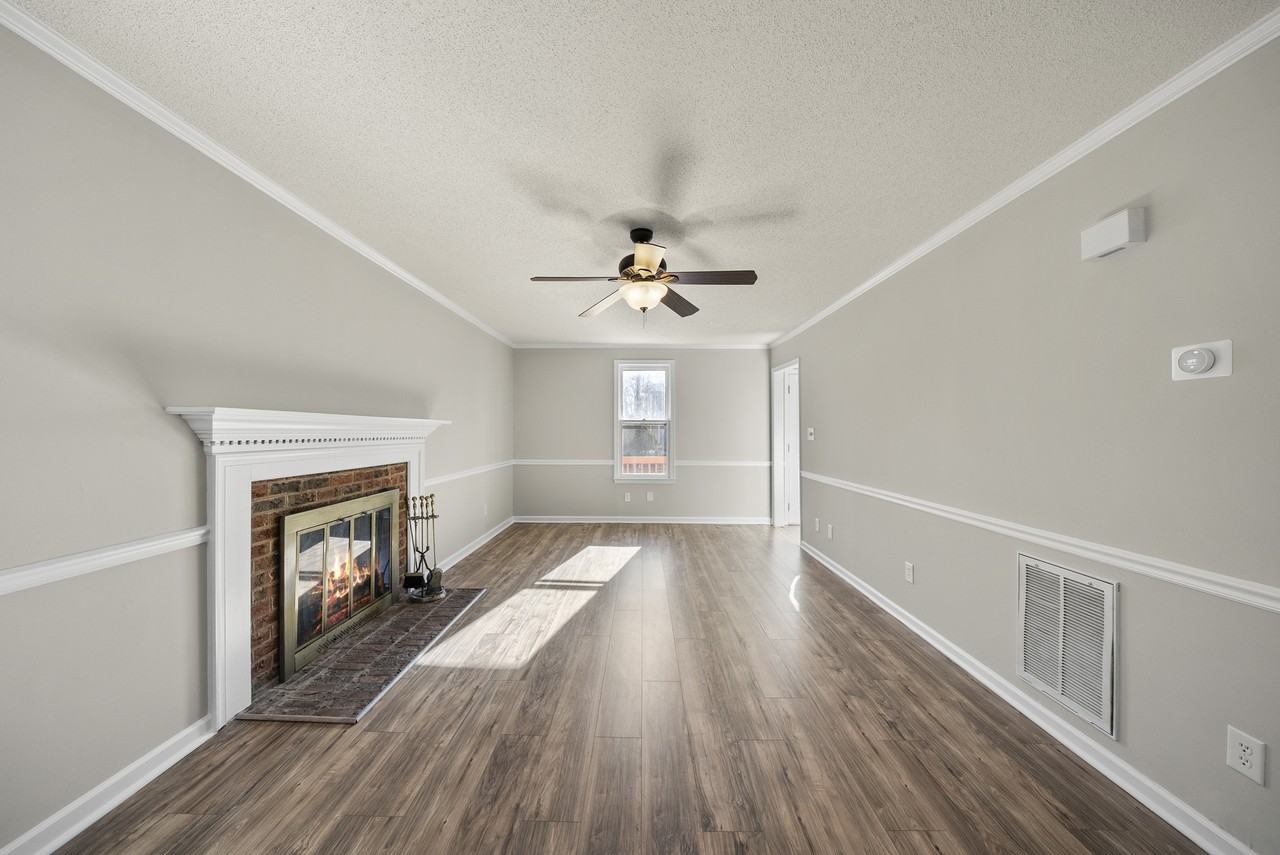 7404 N Thorncliff Pl #1 - Photo 5 of 50