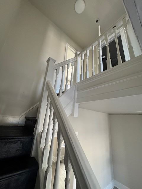 918 E 17th St #1 - Photo 6 of 19