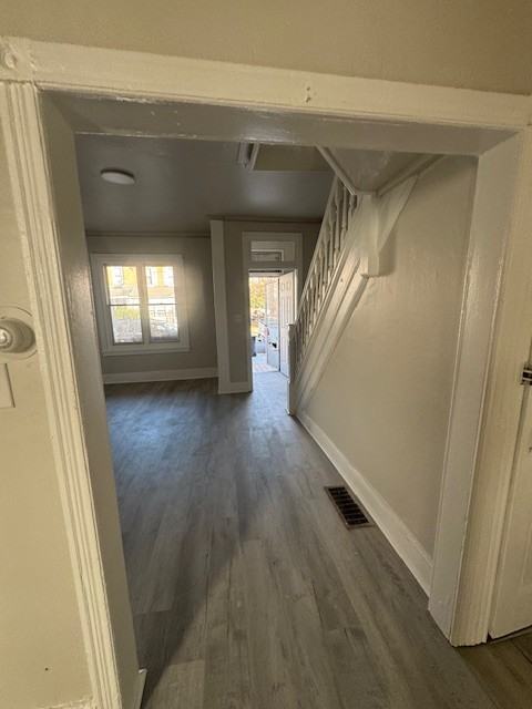 918 E 17th St #1 - Photo 7 of 19