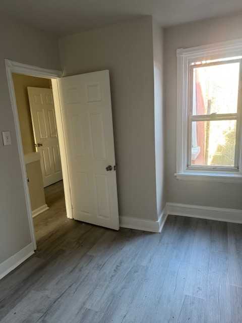 103 E 24th St #1 - Photo 6 of 20