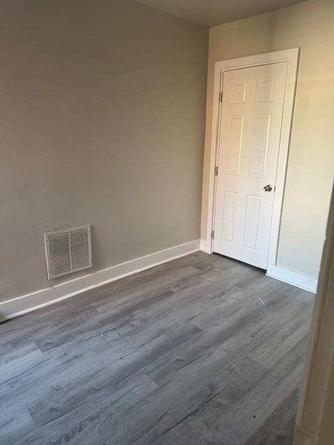 103 E 24th St #1 - Photo 7 of 20