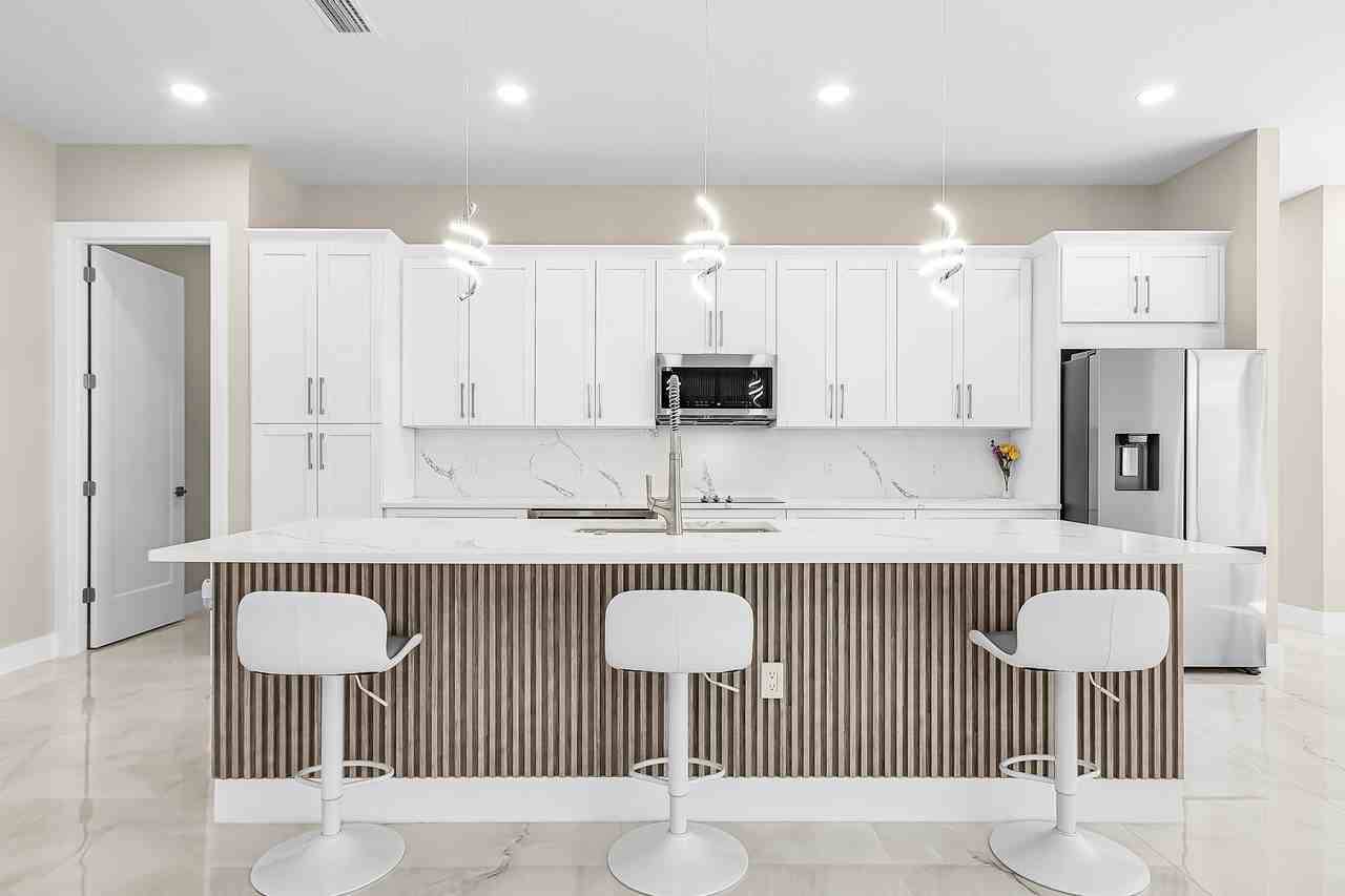 1720 Ne 14th St #1 - Photo 7 of 26