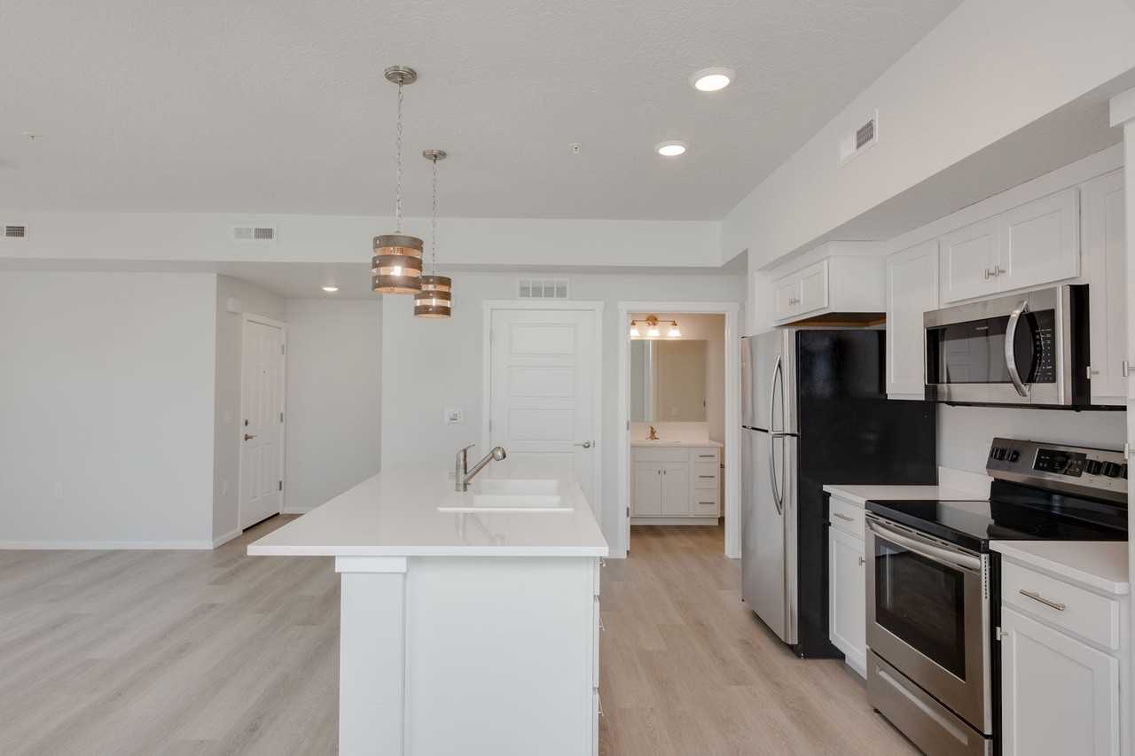 1015 Ririe Ln #102 - Photo 4 of 18