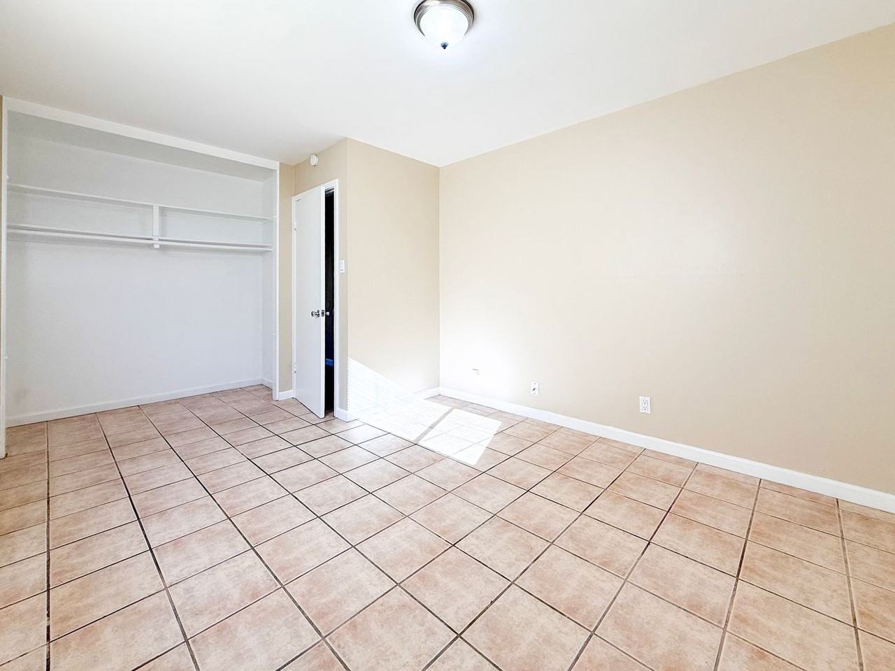 2212-2218 High Street - Photo 6 of 44