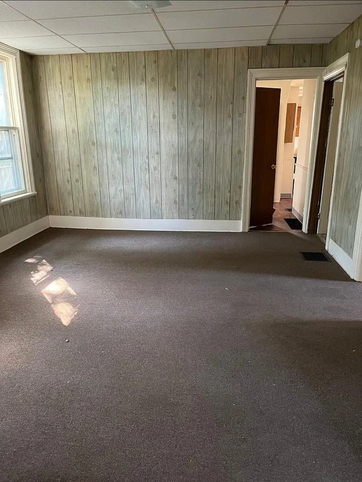 W 7th St #449-5 - Photo 3 of 9