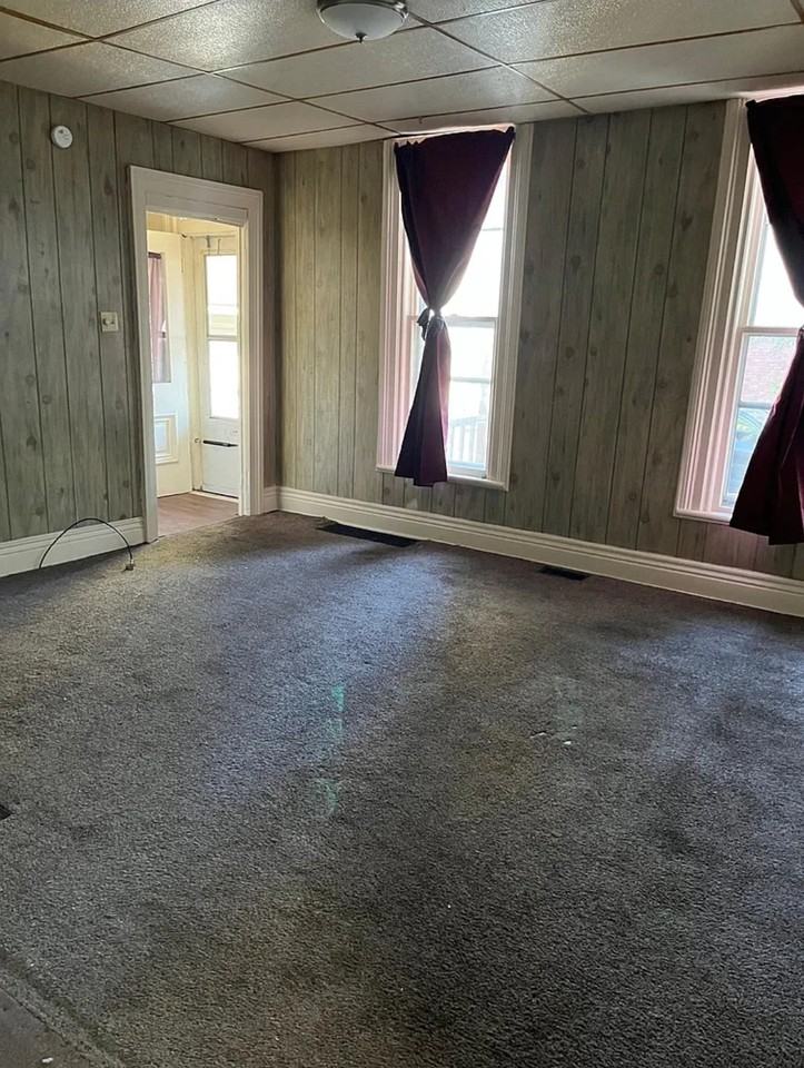 W 7th St #449-5 - Photo 4 of 9