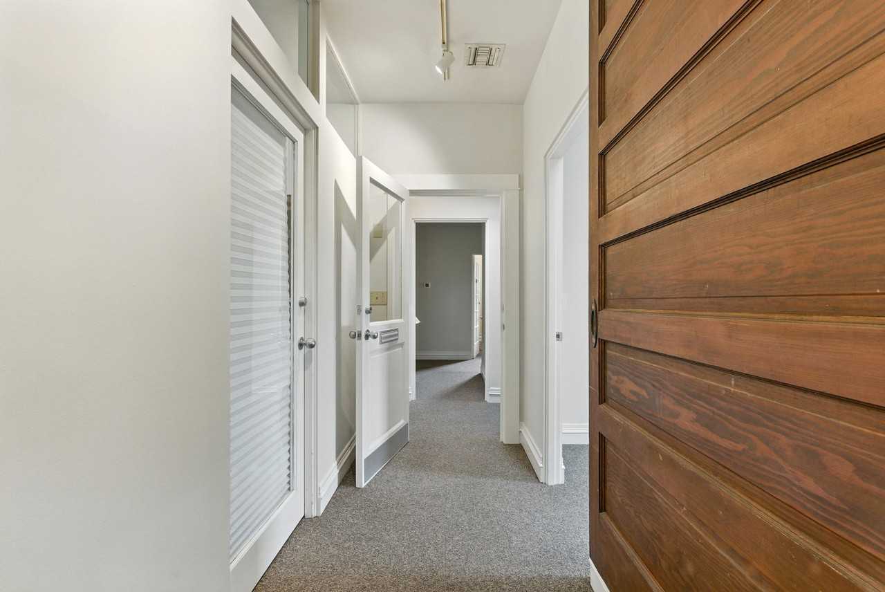 906 Nw 23rd Ave #906SUITE3B - Photo 3 of 22