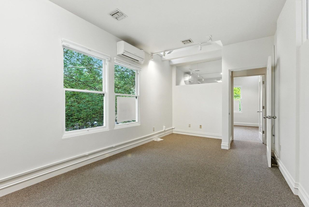 906 Nw 23rd Ave #906SUITE3B - Photo 7 of 22