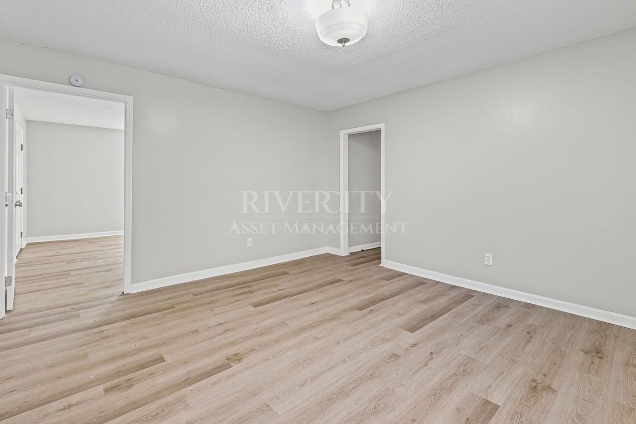 945 Nora Rd #1 - Photo 5 of 16