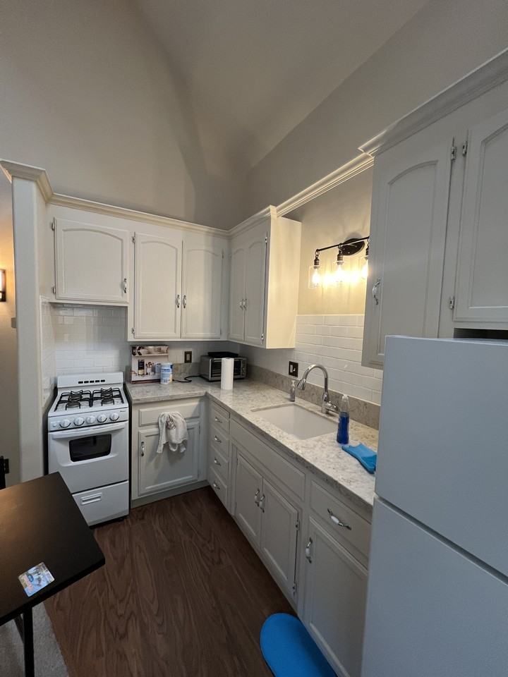 214 Elm St #4 - Photo 3 of 11