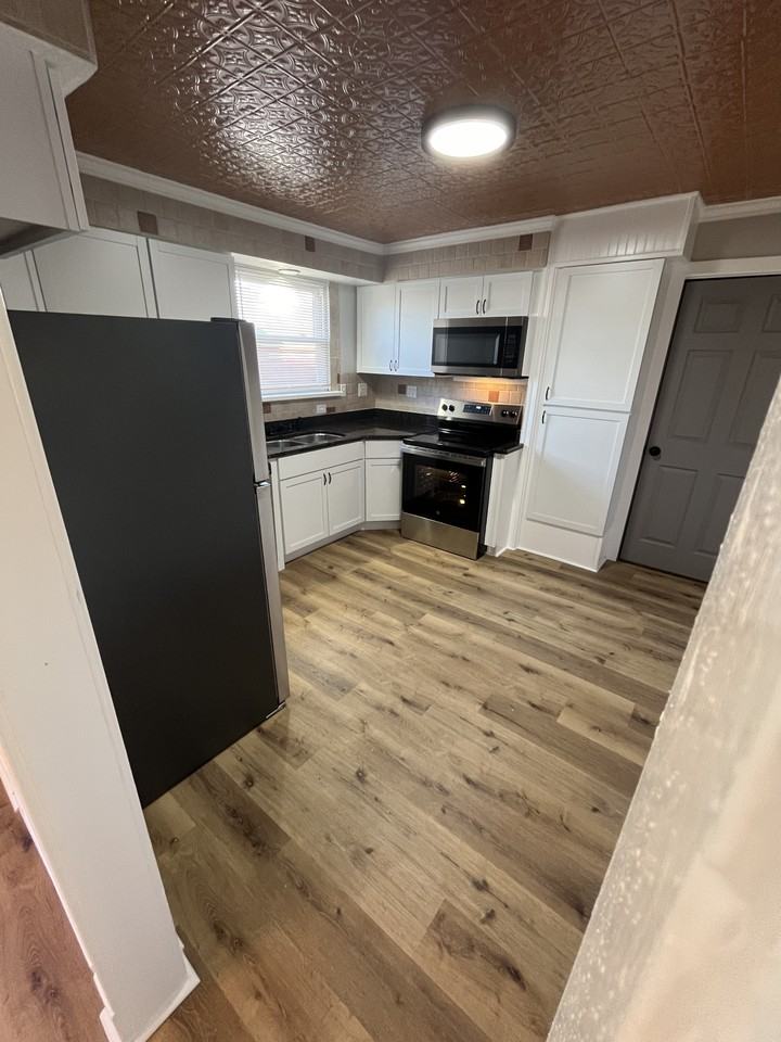 5333 Collomore Rd #1 - Photo 2 of 11