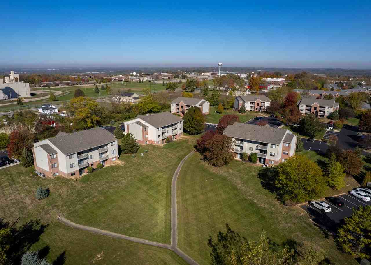 Windsor Place Apartments - Photo 7 of 38