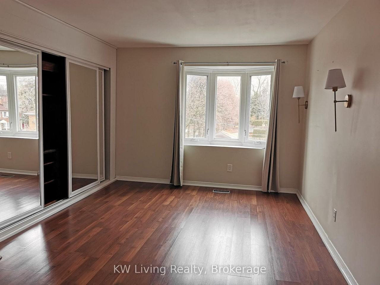 Eglinton Ave E & Bayview Ave - Photo 5 of 10