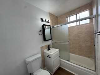 211 W 88th Pl #211 - Photo 4 of 8