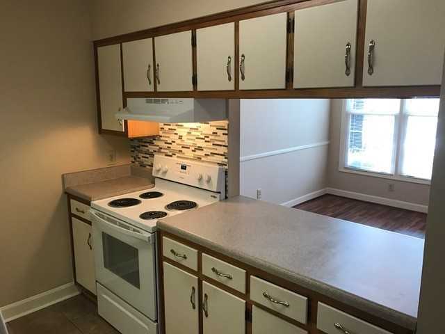 Brentwood Apartments - Photo 3 of 22