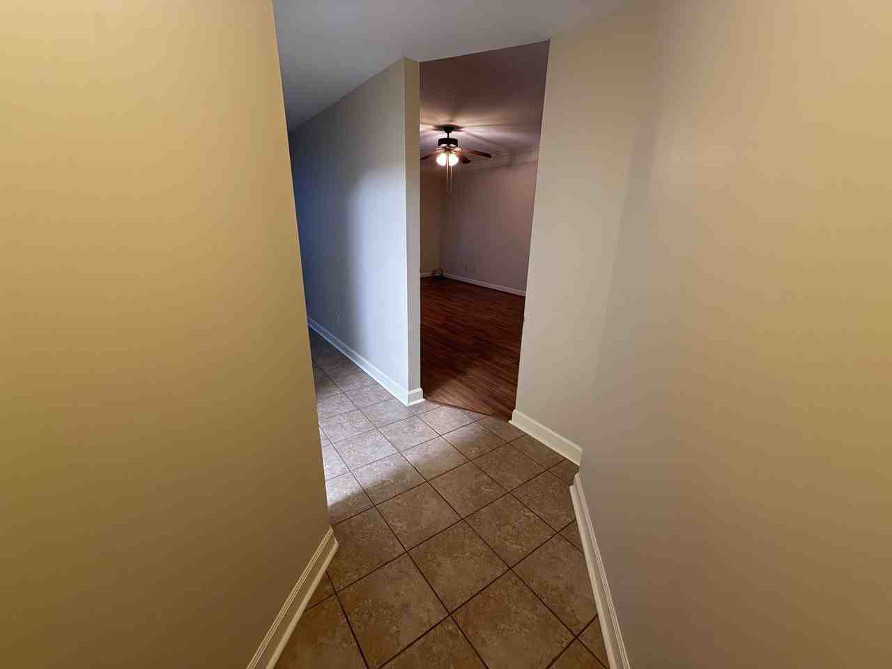 Brentwood Apartments - Photo 5 of 22