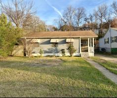 featured image of 2009 Hollins Dr #1