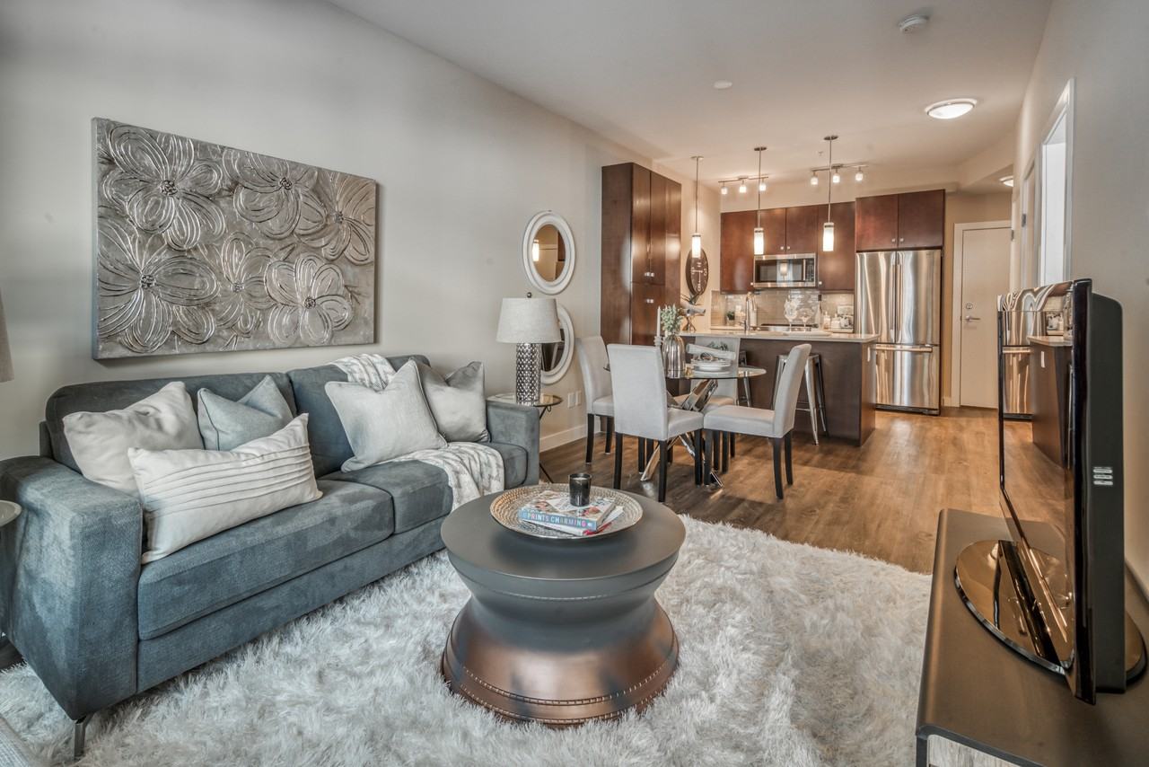 1720 10 St Sw #1 - Photo 6 of 25