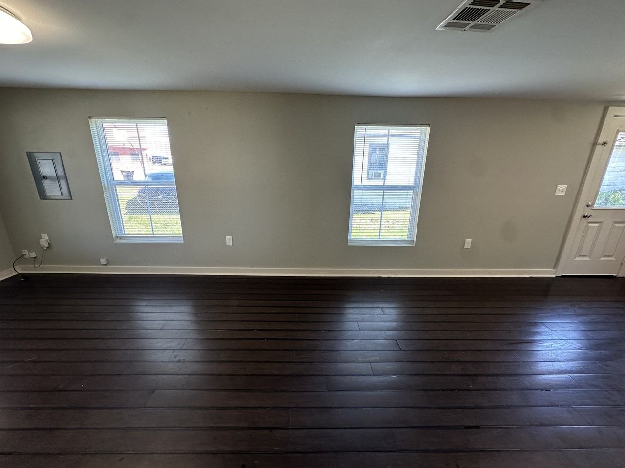 836 Stewart St #1 - Photo 3 of 10