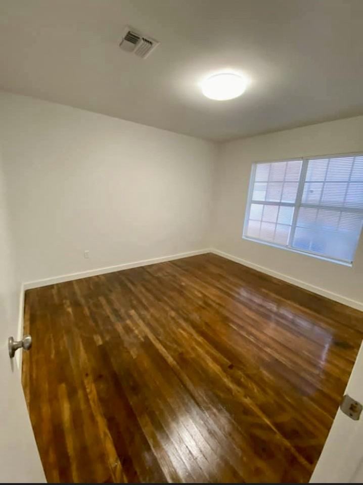 618 Chopin St #1 - Photo 6 of 10