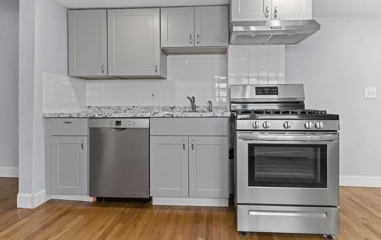 156 Lexington St #2 - Photo 2 of 15